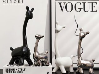 Gia đình hươu cao cổ mang lại cảm giác ấm cúng và hạnh phúc của sự sum vầy trong gia đình