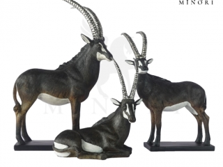 Tượng linh dương sừng bạc được coi là biểu tượng của tài lộc và hạnh phúc gia đình