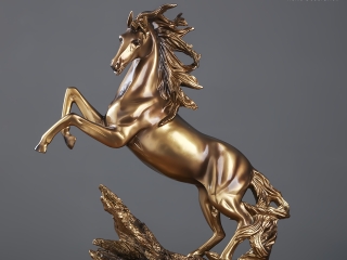 Ngựa Hí Đồng Decor: Sự Pha Trộn Giữa Nghệ Thuật và Truyền Thống