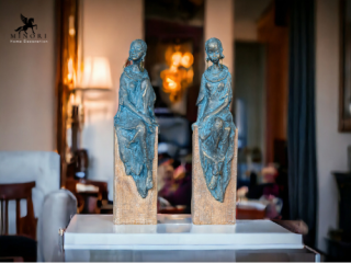 Tượng cô gái decor là một trong những phụ kiện trang trí.