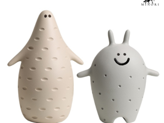 Tượng gấu là một trong những loại tượng decor được rất nhiều người yêu thích bởi tính đáng yêu, hài hòa và đầy vui nhộn của chúng.